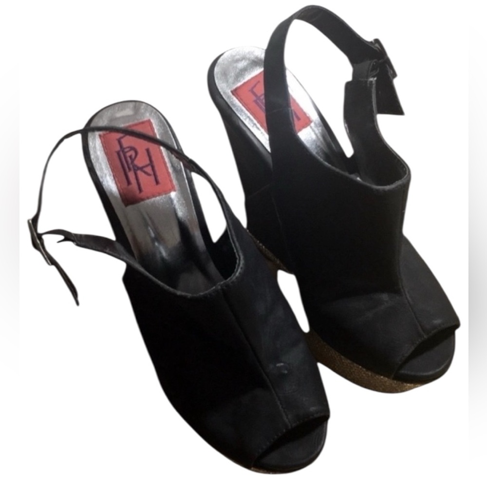 FHR WEDGE HEELS